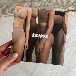 SKIMS CORE CONTROL THONG